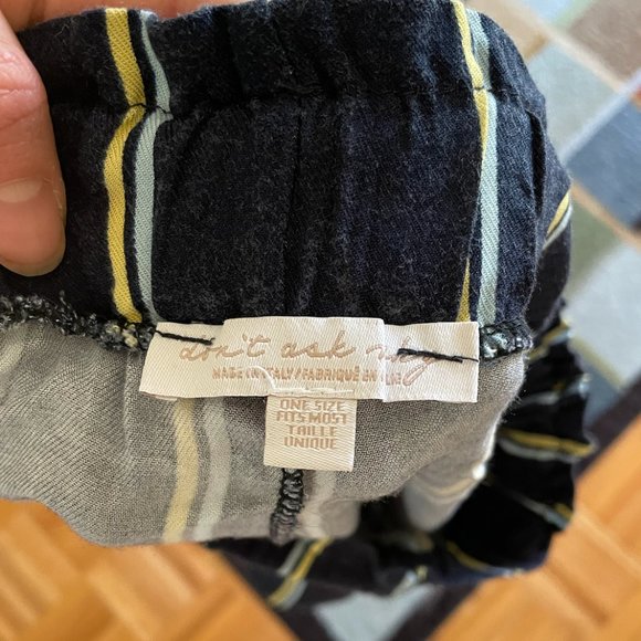 🤩Don't Ask Why Navy Blue Paperbag Tie Waist Shorts - Picture 5 of 5